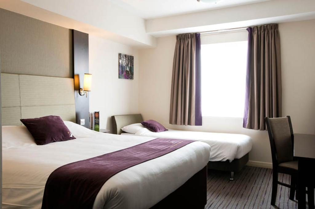 Premier Inn Aldershot Εξωτερικό φωτογραφία